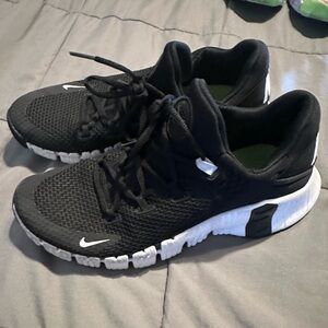 Nike Women's Free Metcon 5 Training Shoes Black/White Causual Shoes for Women
